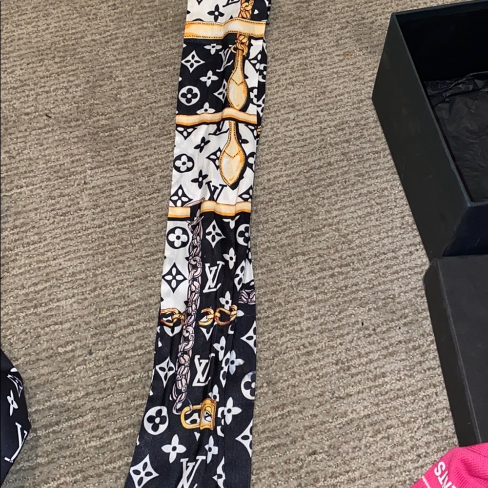 Louis Vuitton bandeau